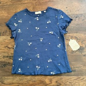 NWT Altar’d State blue floral shirt. size Medium.